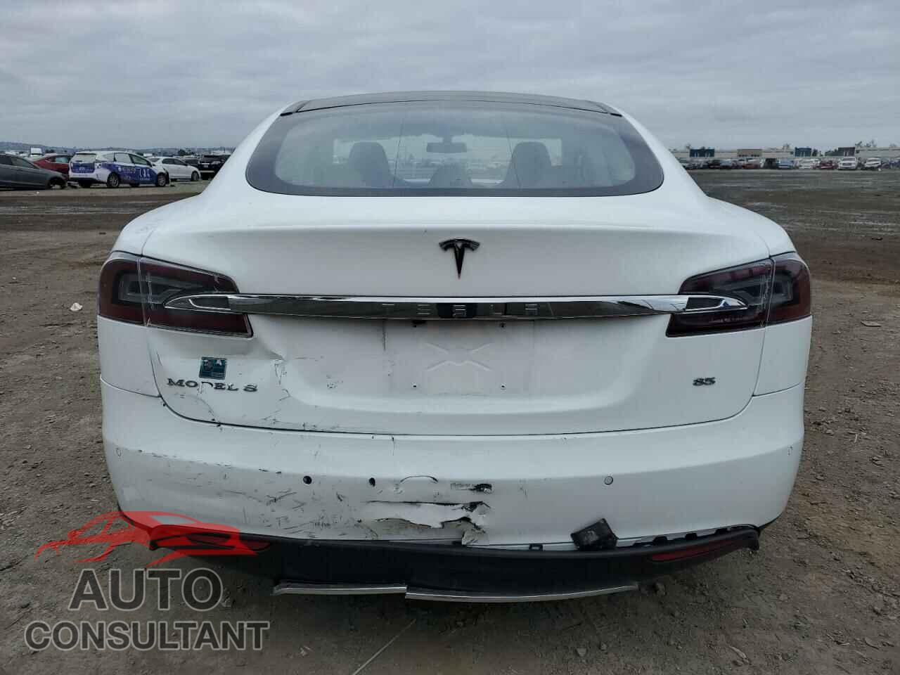 TESLA MODEL S 2014 - 5YJSA1H18EFP32300
