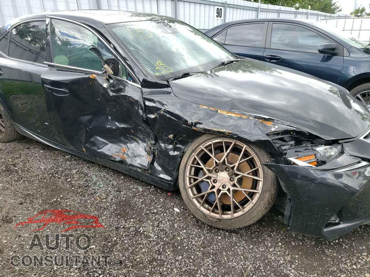 LEXUS IS 2018 - JTHC81D2XJ5029435