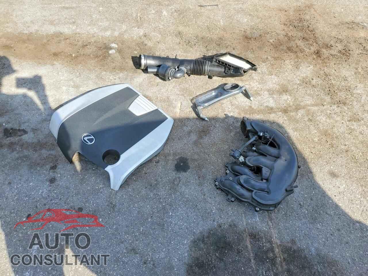 LEXUS IS 2014 - JTHBE1D24E5014147