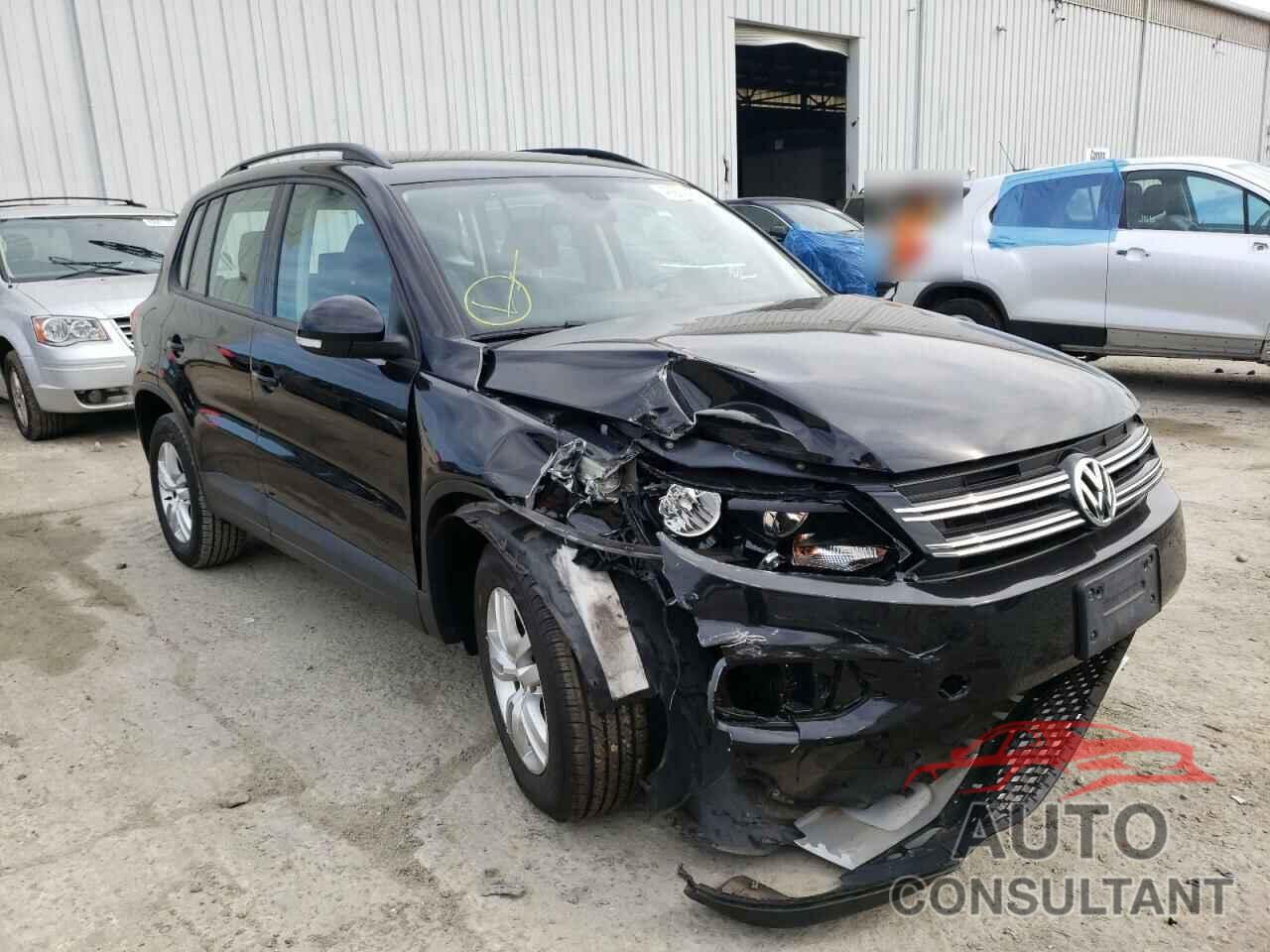 VOLKSWAGEN TIGUAN 2017 - WVGBV7AXXHK023571