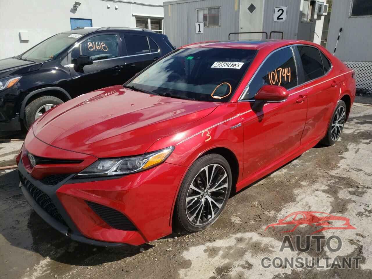 TOYOTA CAMRY 2019 - 4T1B21HKXKU013487