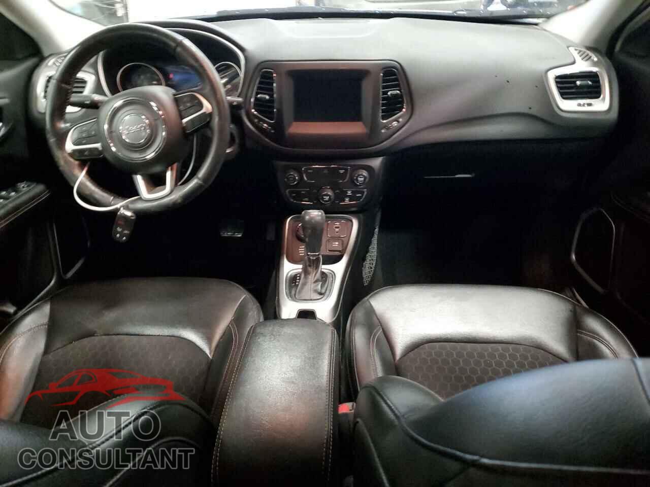 JEEP COMPASS 2018 - 3C4NJDBB9JT176817