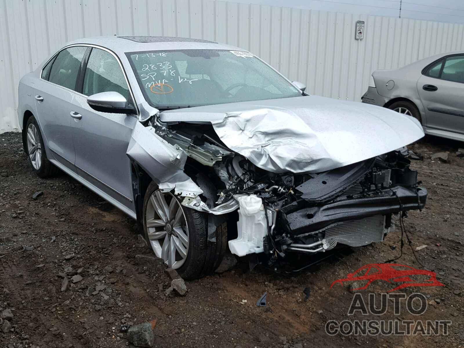 VOLKSWAGEN PASSAT 2017 - 1VWGT7A34HC067201