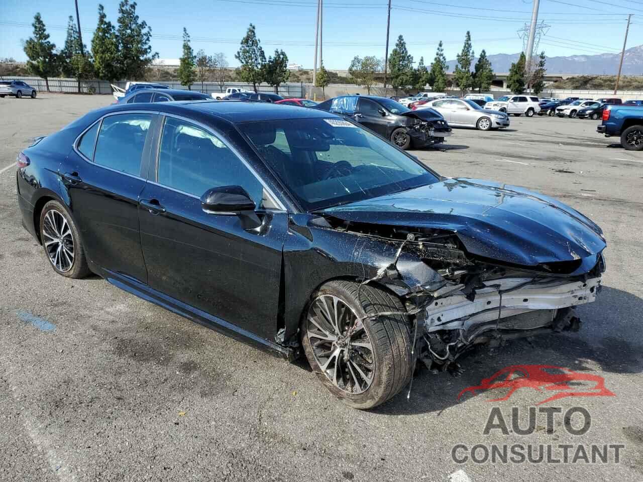 TOYOTA CAMRY 2018 - 4T1B11HK3JU149705