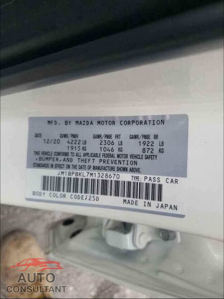 MAZDA 3 2021 - JM1BPBKL7M1328670