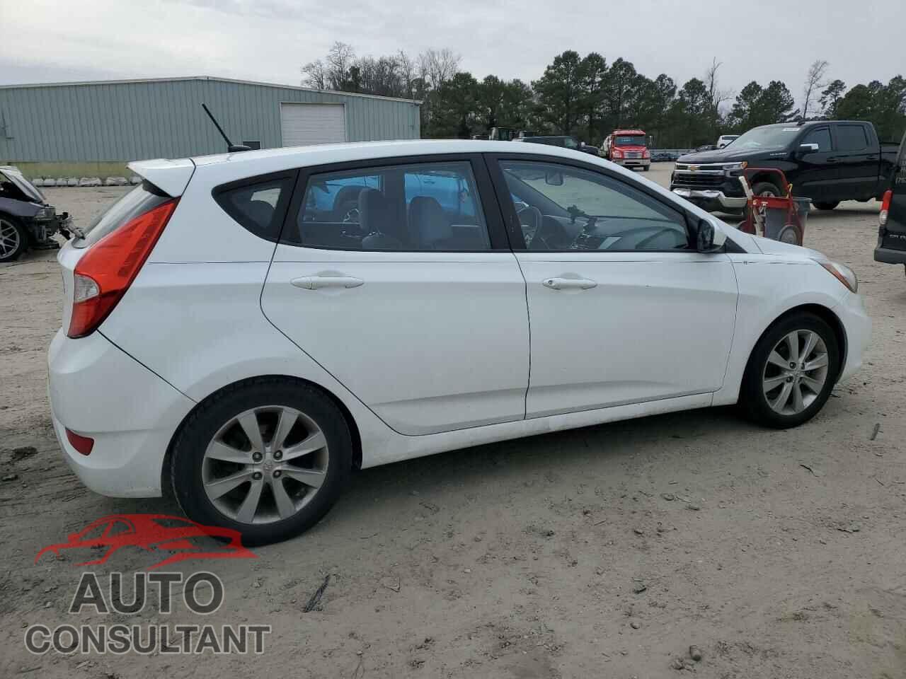 HYUNDAI ACCENT 2012 - KMHCU5AE5CU005809
