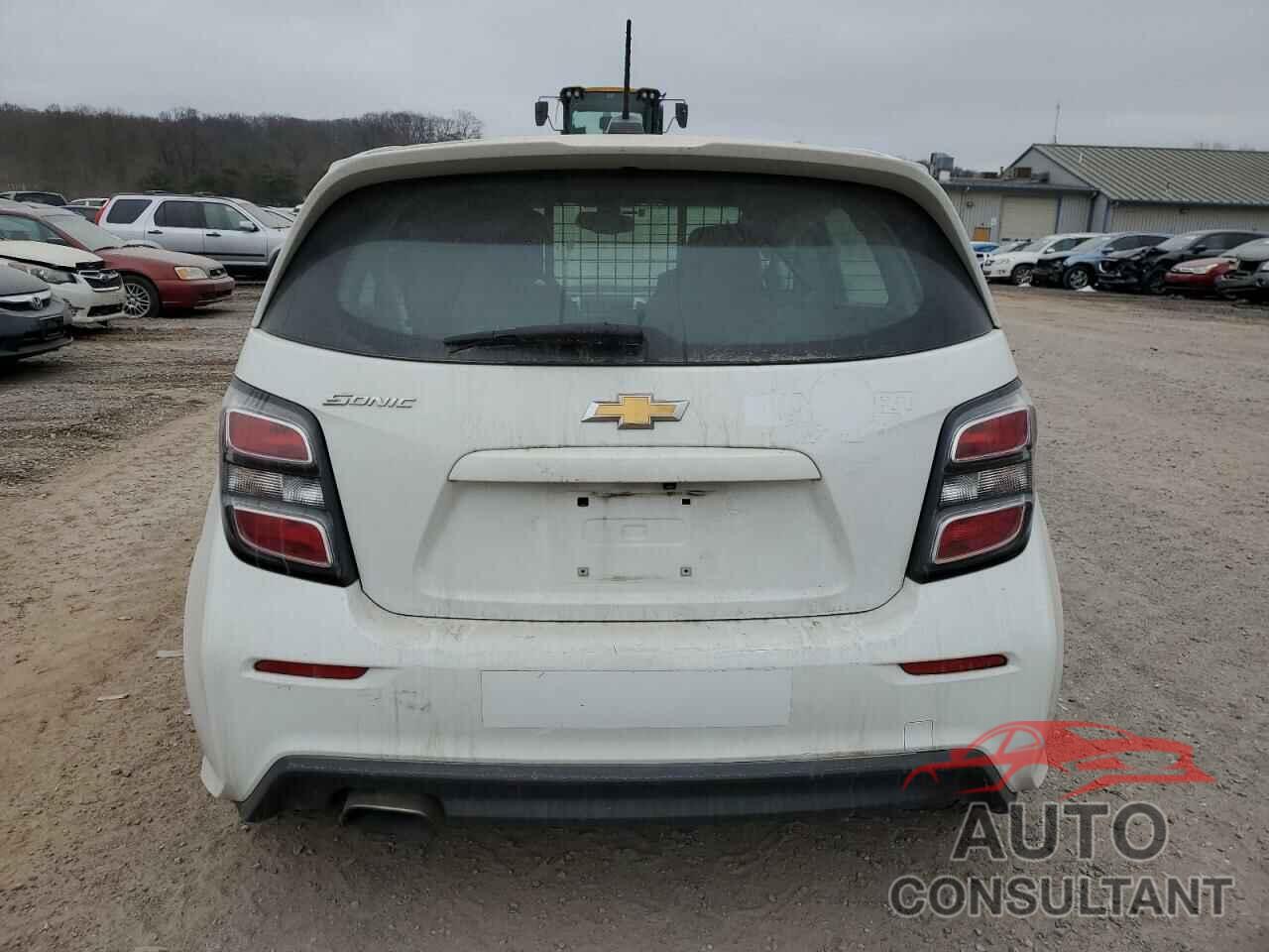 CHEVROLET SONIC 2017 - 1G1JG6SHXH4152774