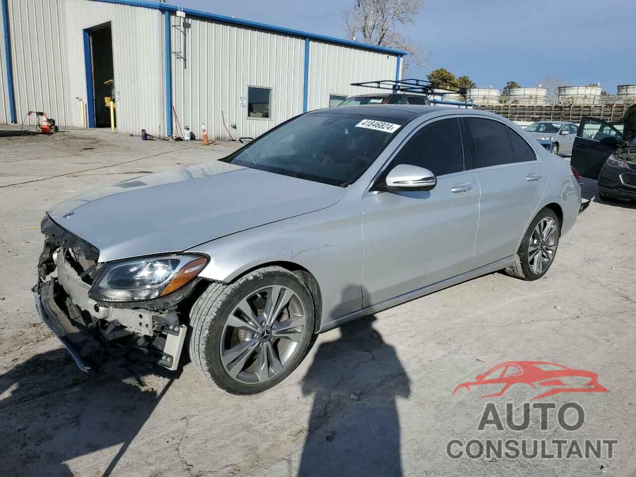 MERCEDES-BENZ C-CLASS 2018 - 55SWF4JB1JU235346