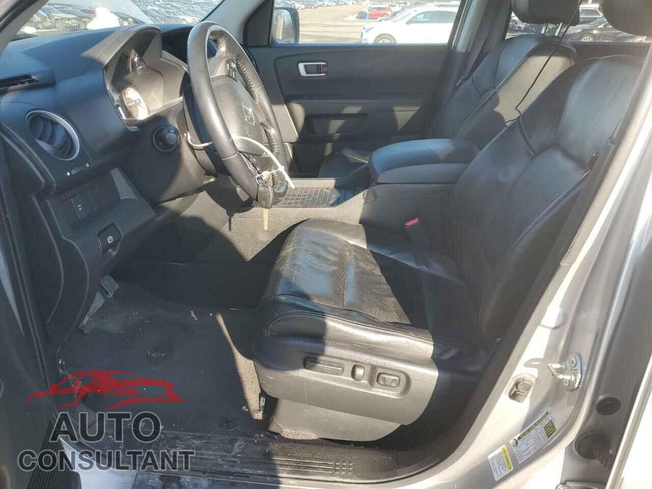 HONDA PILOT 2011 - 5FNYF4H52BB069155