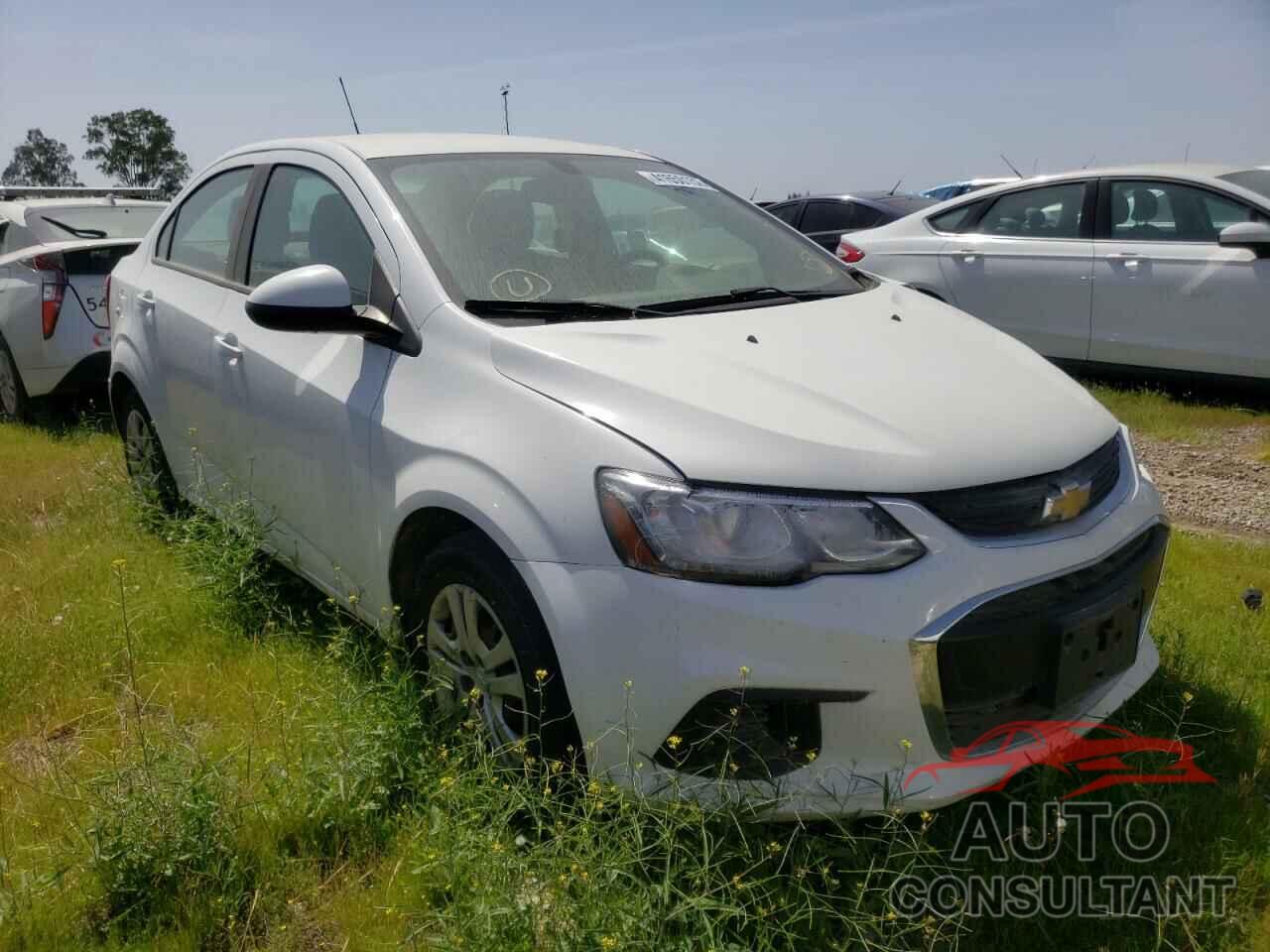 CHEVROLET SONIC 2017 - 1G1JB5SG0H4137393