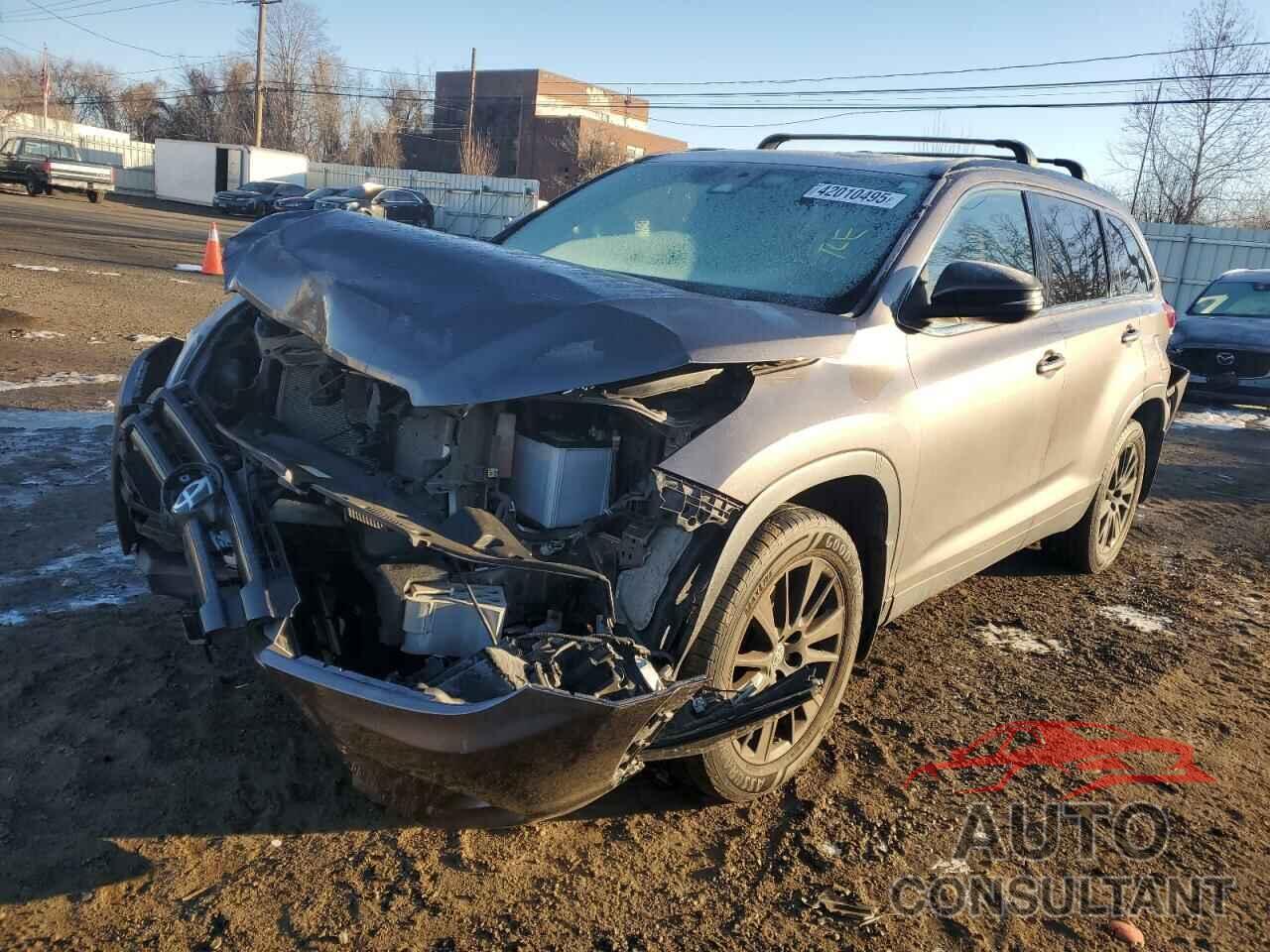 TOYOTA HIGHLANDER 2019 - 5TDJZRFH4KS628171