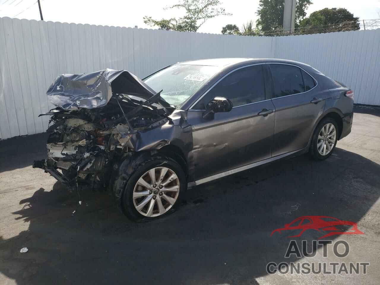 TOYOTA CAMRY 2018 - 4T1B11HK6JU103916