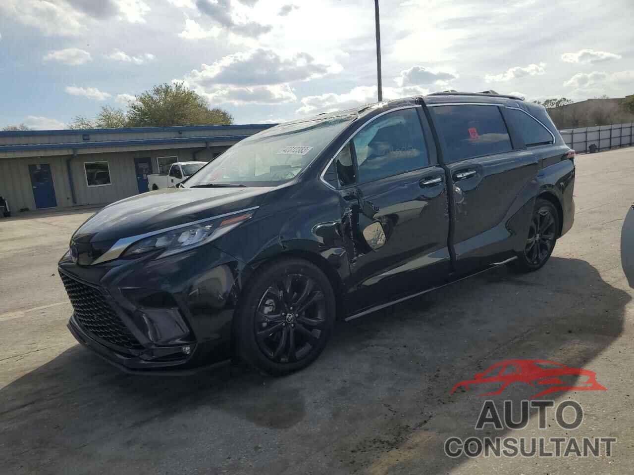 TOYOTA SIENNA 2022 - 5TDDRKEC2NS107710