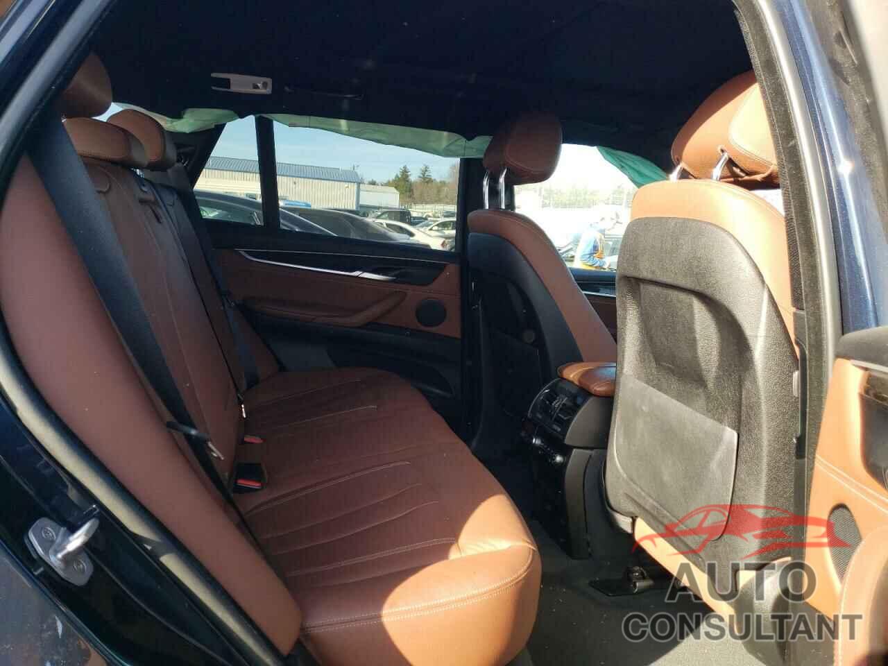 BMW X5 2018 - 5UXKR0C53JL074128