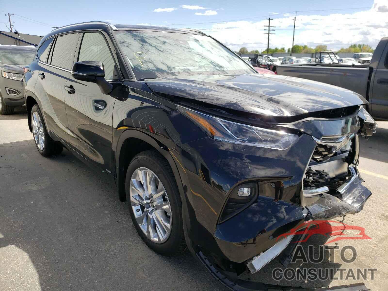 TOYOTA HIGHLANDER 2021 - 5TDDBRCH1MS522897