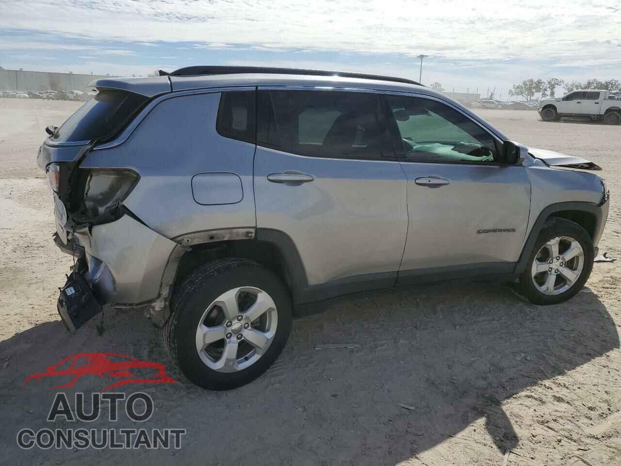 JEEP COMPASS 2018 - 3C4NJDBB3JT331667
