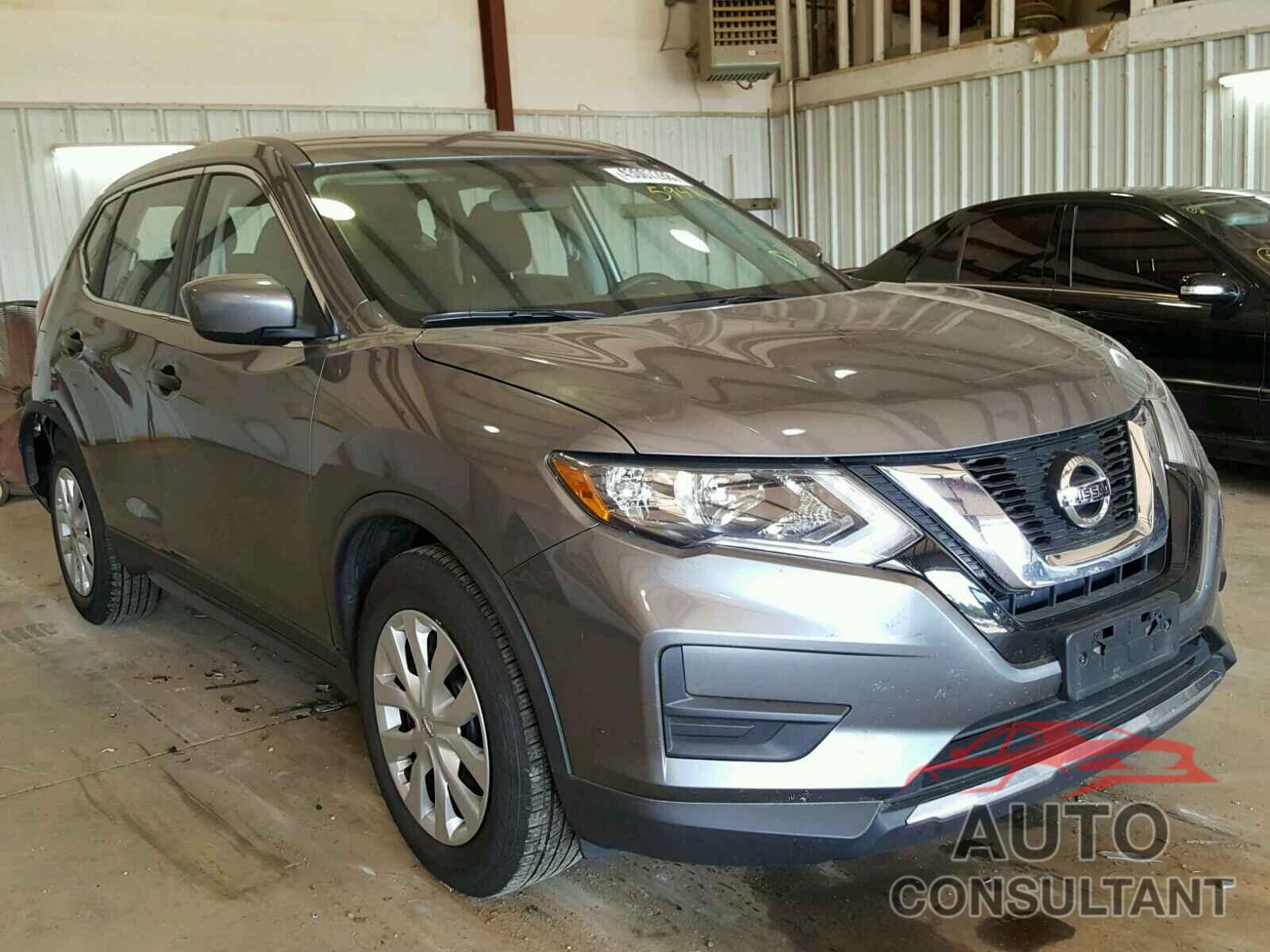 NISSAN ROGUE S 2017 - KNMAT2MT9HP555947