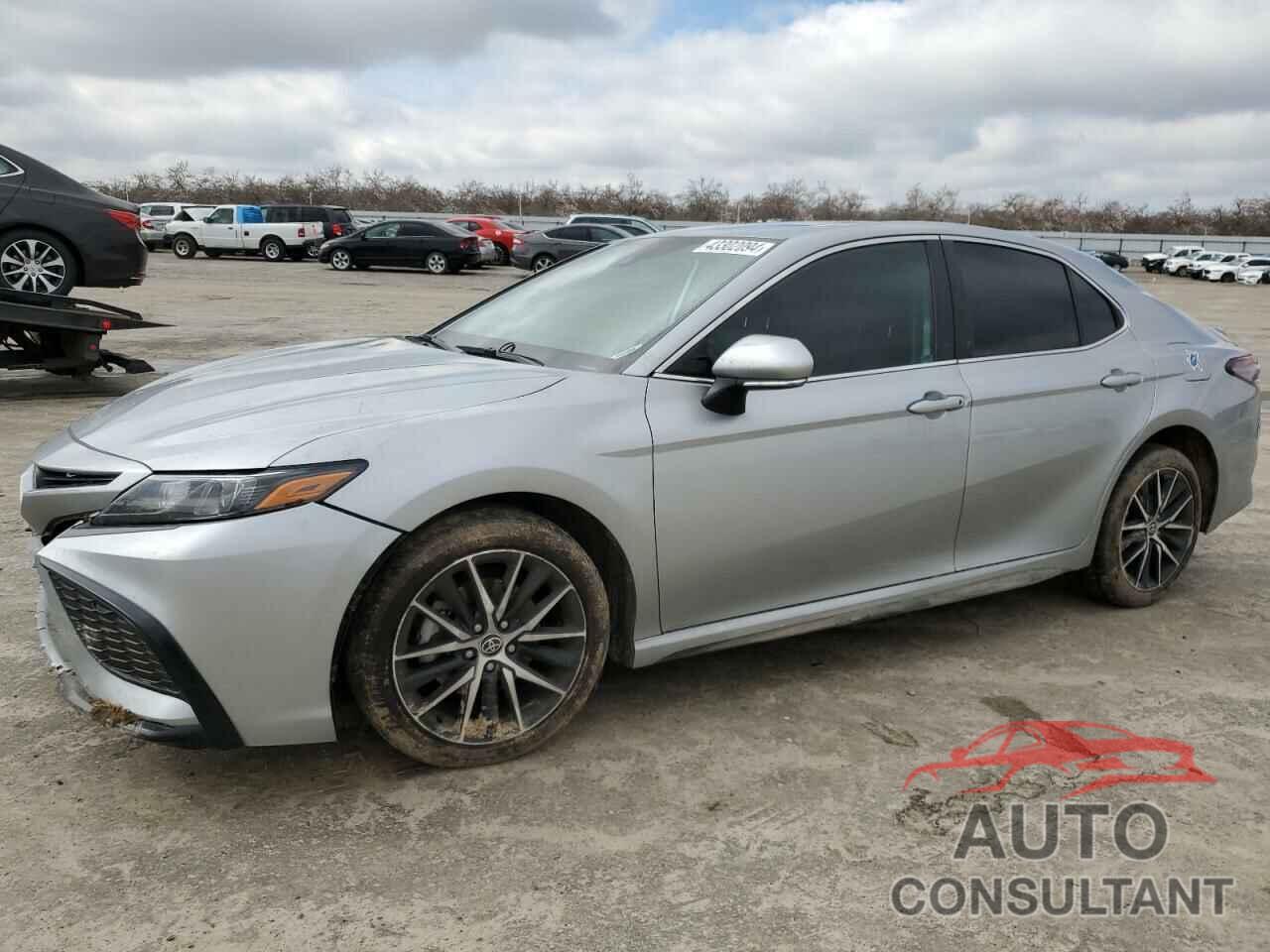TOYOTA CAMRY 2022 - 4T1T11AK4NU640174