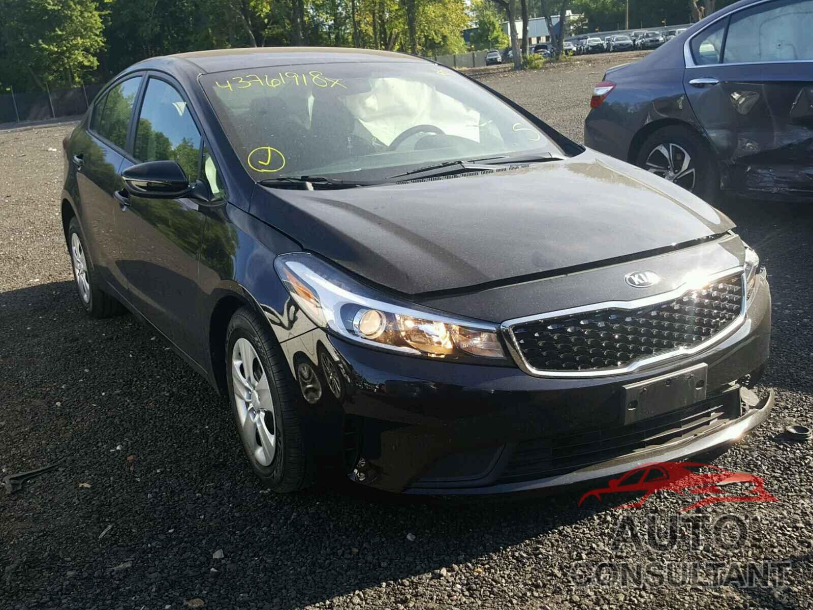 KIA FORTE 2018 - 3KPFK4A76JE194145