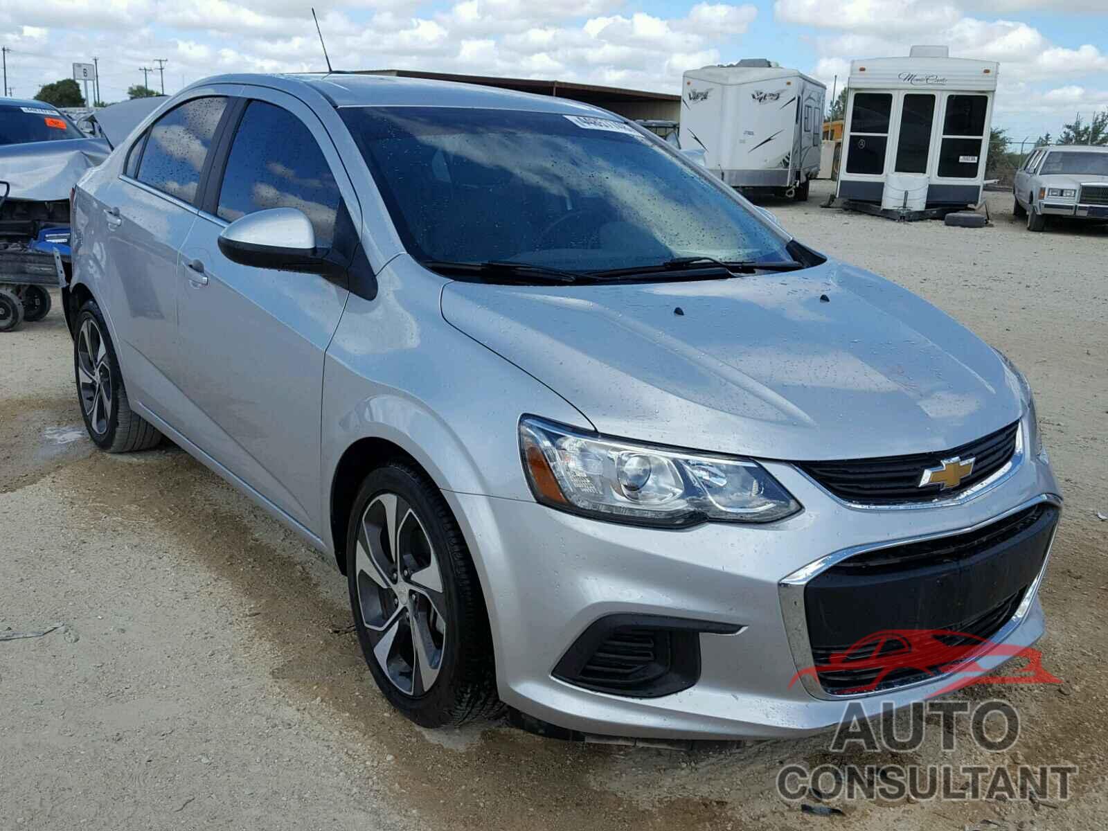 CHEVROLET SONIC 2017 - 1G1JF5SB1H4125522