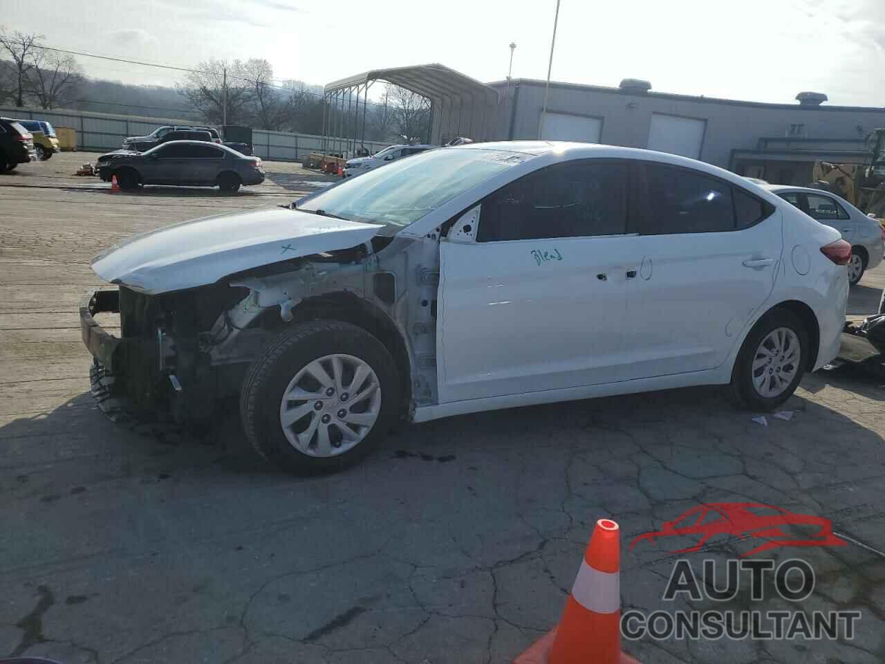 HYUNDAI ELANTRA 2018 - 5NPD74LF1JH330741