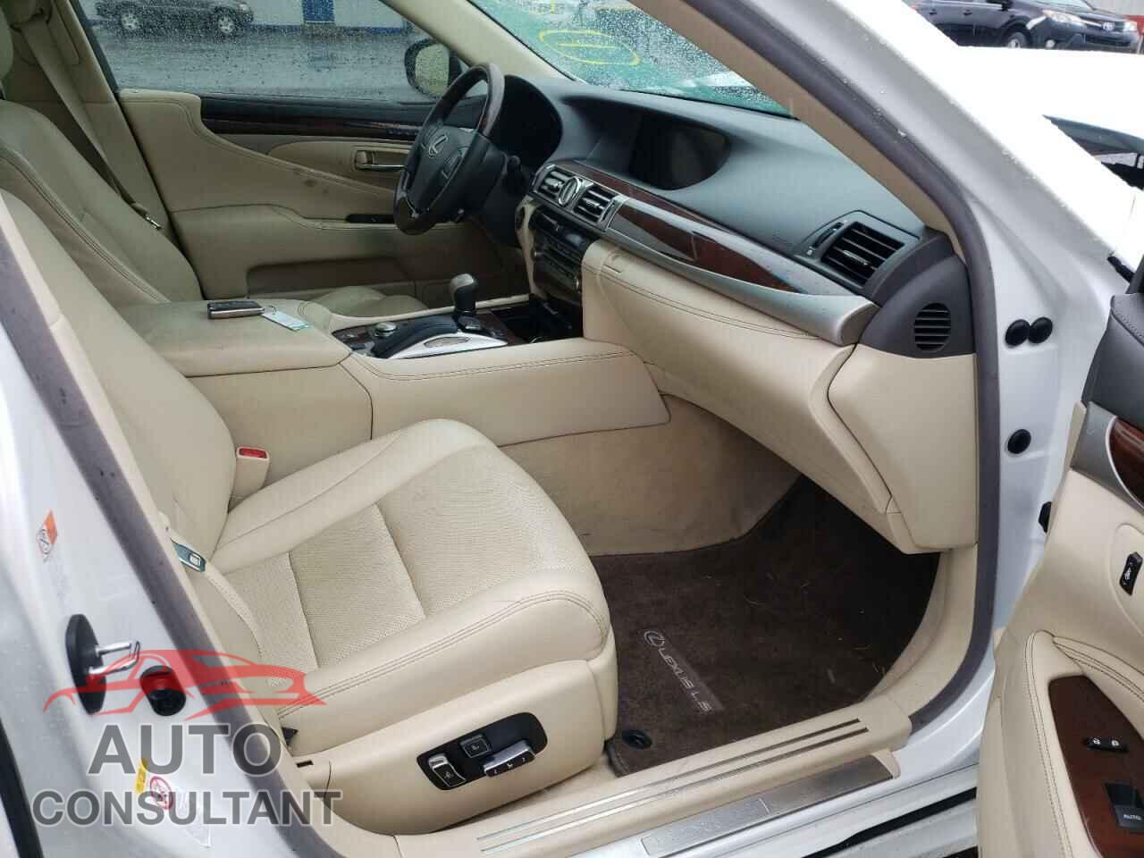 LEXUS LS460 2017 - JTHCL5EF7H5028986