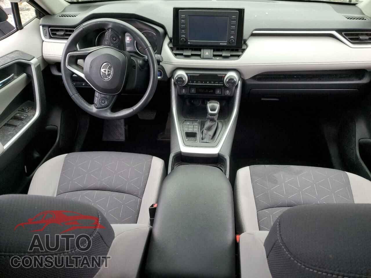 TOYOTA RAV4 2021 - JTMP1RFV5MD532152