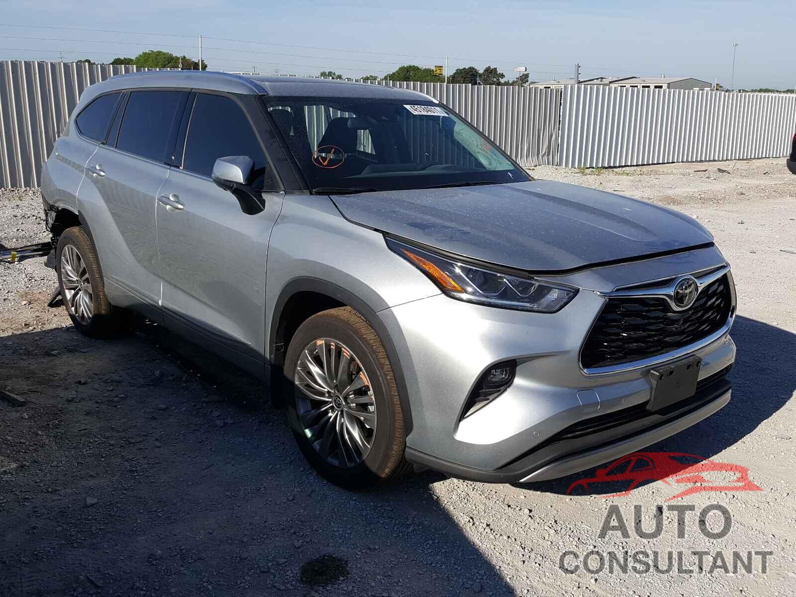 TOYOTA HIGHLANDER 2021 - 5TDFZRBH5MS099747