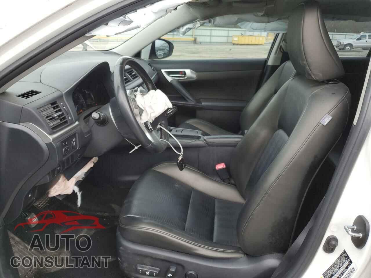 LEXUS CT 200 2013 - JTHKD5BH3D2170990