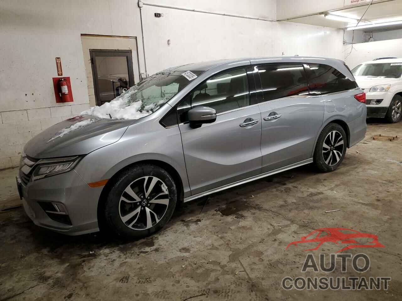 HONDA ODYSSEY 2018 - 5FNRL6H93JB030049