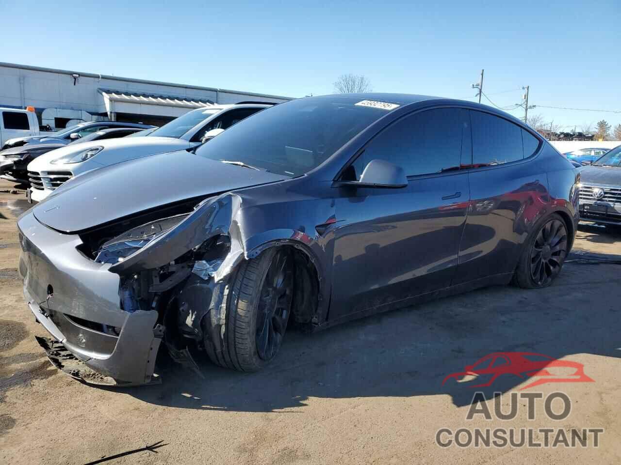 TESLA MODEL Y 2023 - 7SAYGDEF0PF897600
