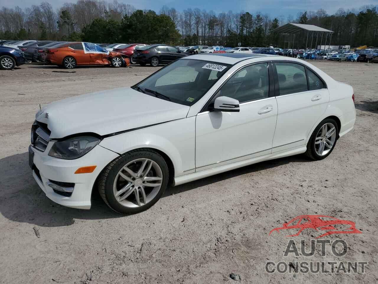 MERCEDES-BENZ C-CLASS 2013 - WDDGF4HB6DR261182