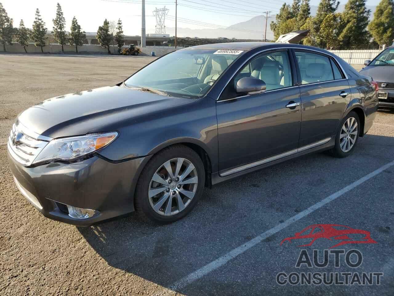 TOYOTA AVALON 2011 - 4T1BK3DBXBU370153