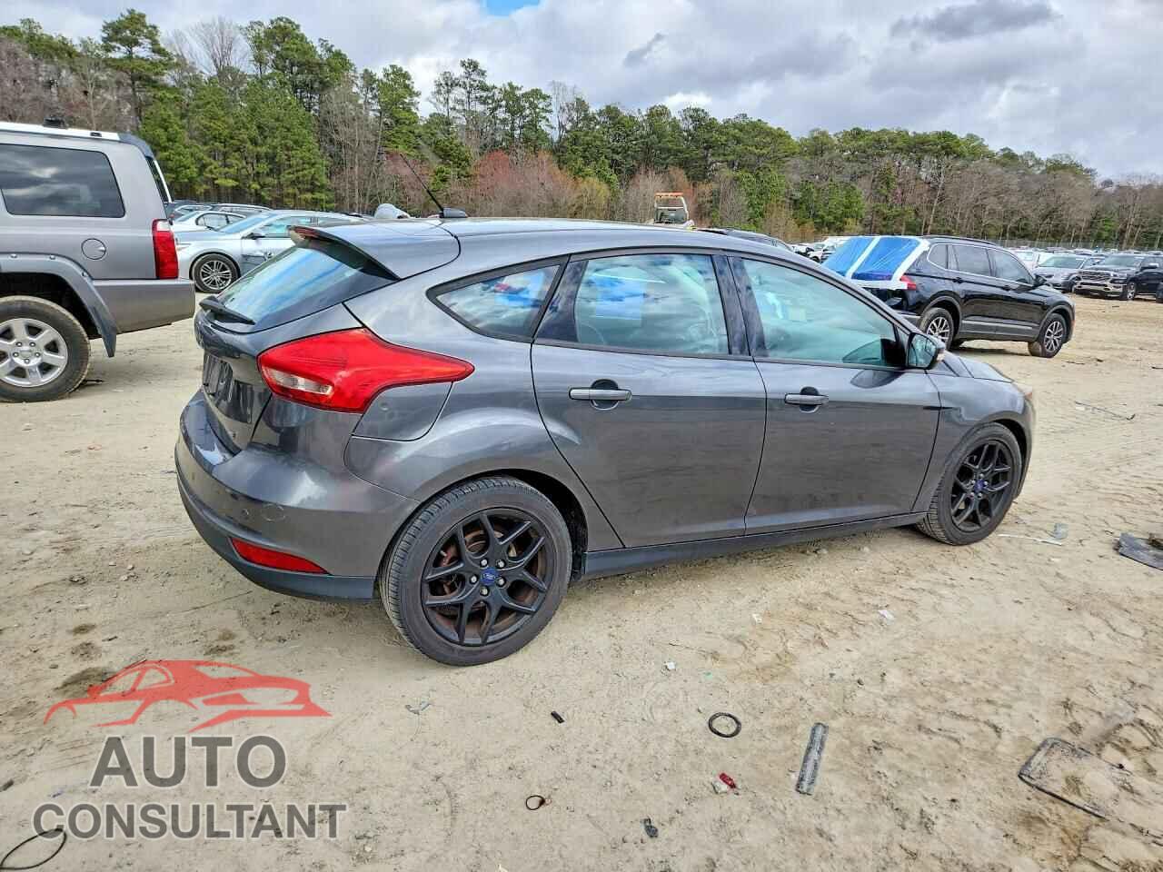 FORD FOCUS 2016 - 1FADP3K23GL357541