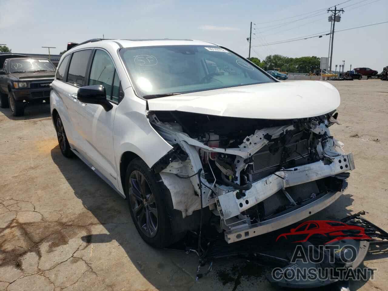 TOYOTA SIENNA 2021 - 5TDDRKEC2MS008917