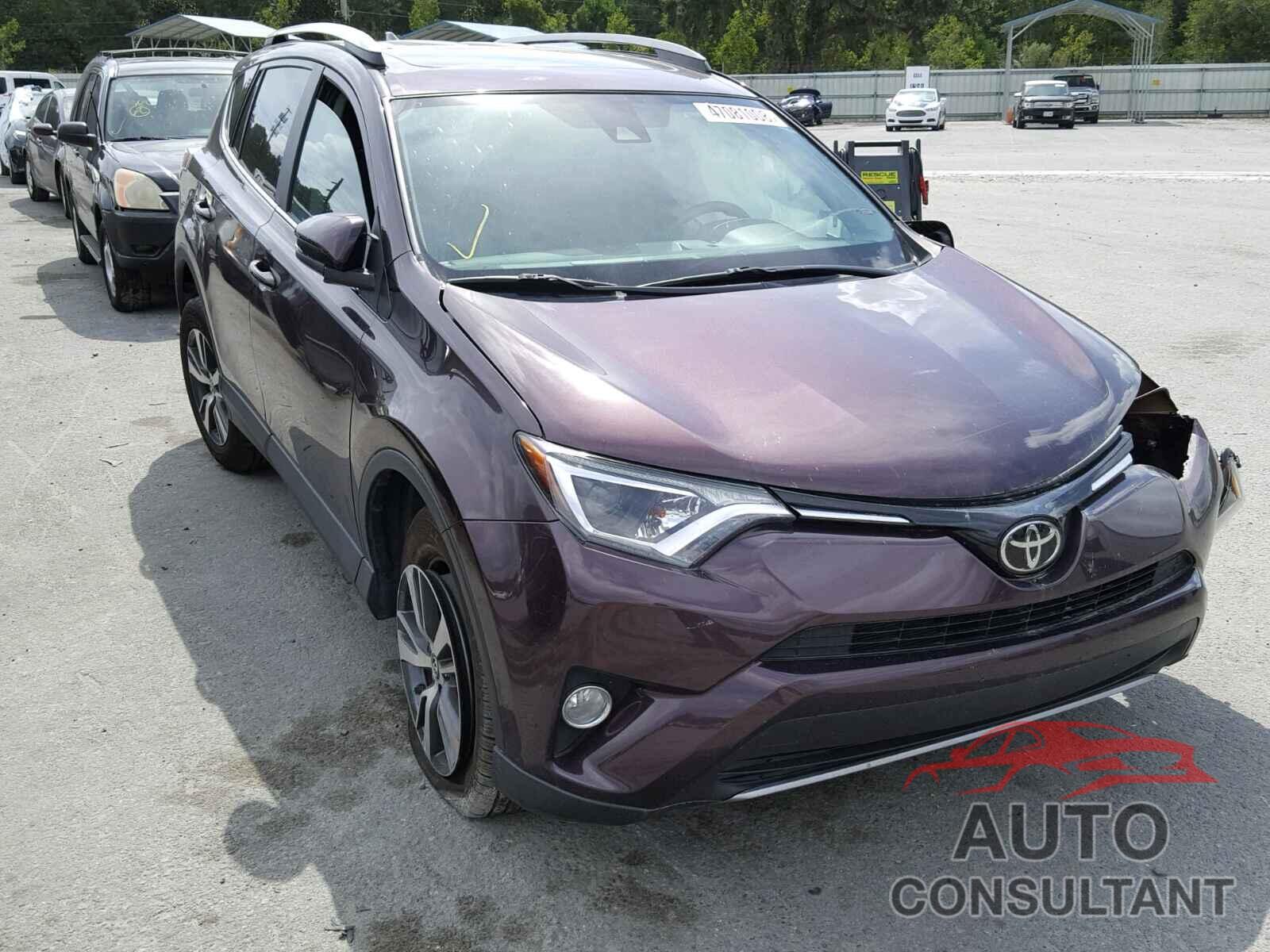 TOYOTA RAV4 XLE 2017 - 2T3WFREVXHW365553