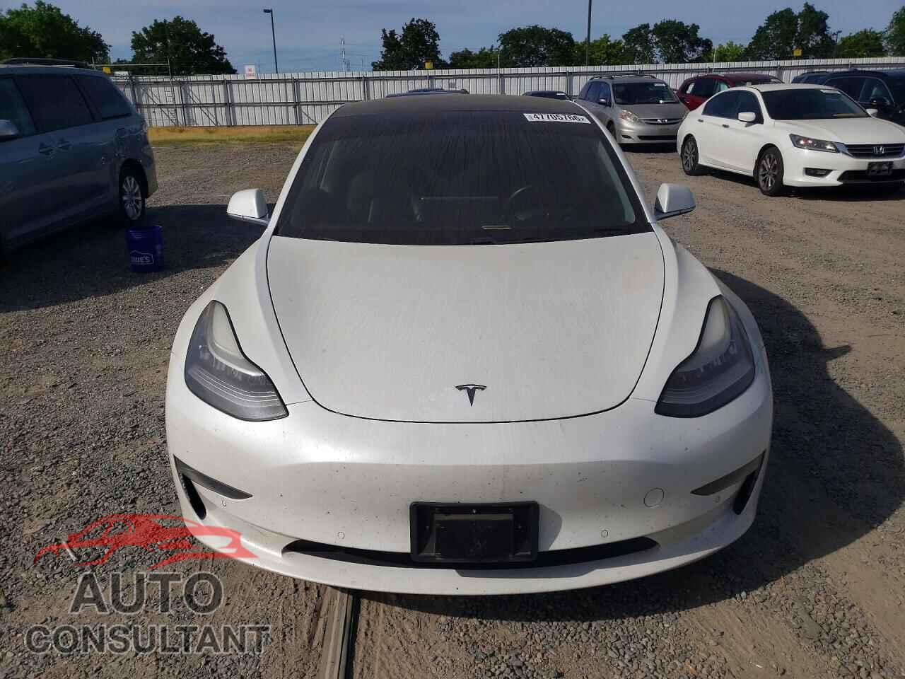 TESLA MODEL 3 2019 - 5YJ3E1EB0KF512568