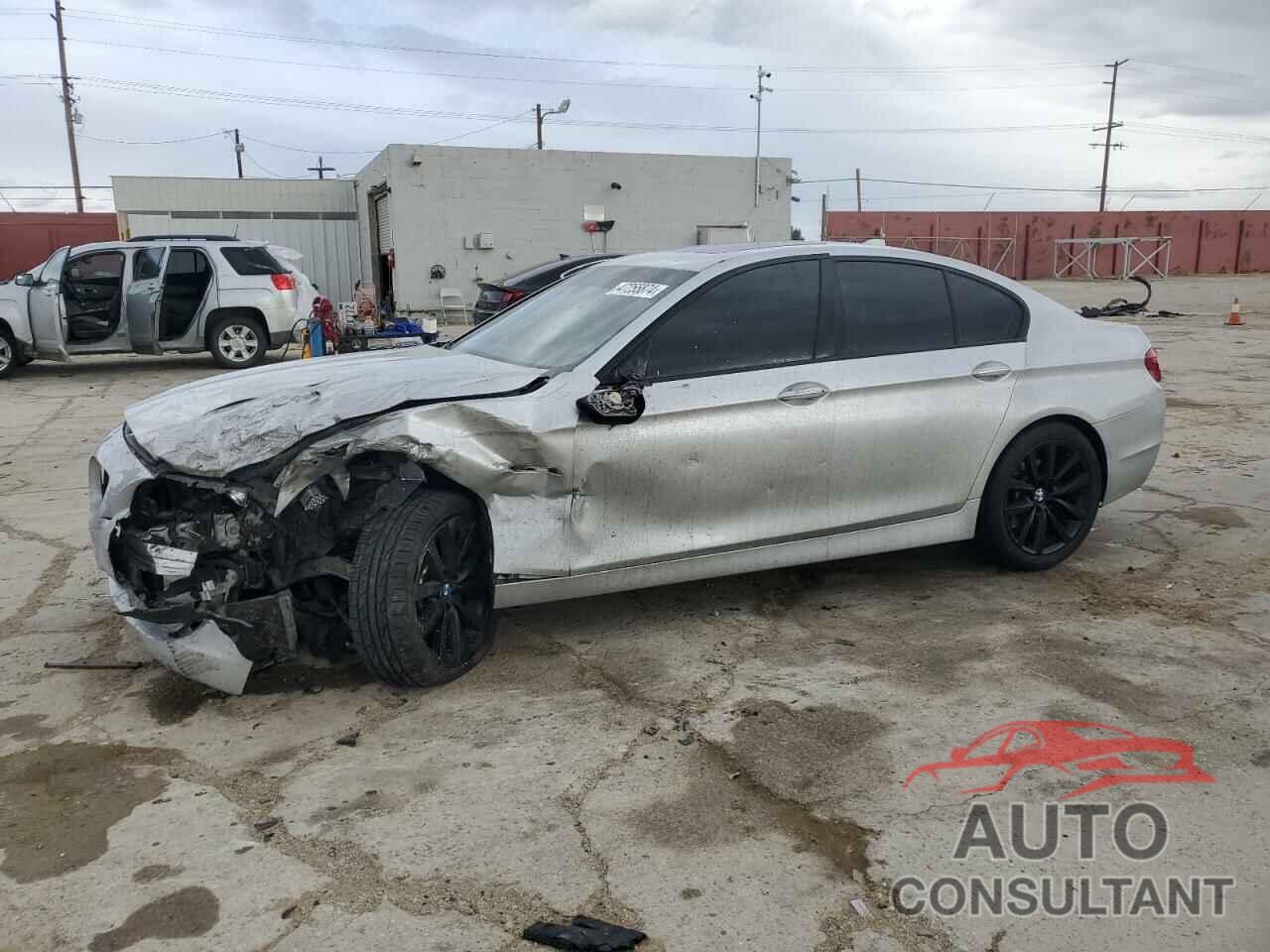 BMW 5 SERIES 2012 - WBAFR7C53CC814711