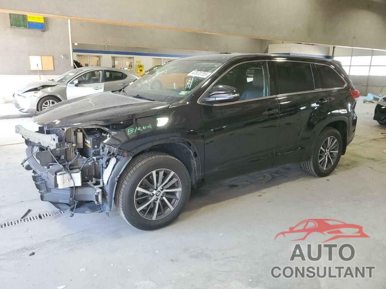 TOYOTA HIGHLANDER 2017 - 5TDKZRFH7HS520642