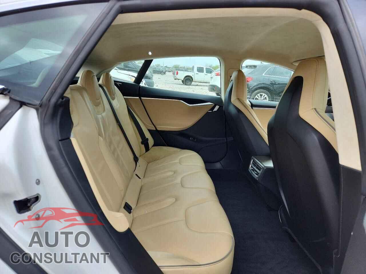 TESLA MODEL S 2013 - 5YJSA1DP0DFP04662