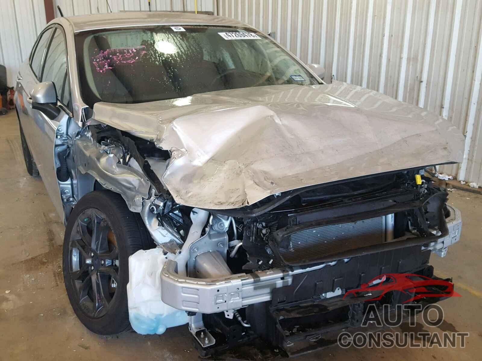 FORD FUSION 2018 - 3FA6P0H79JR161204