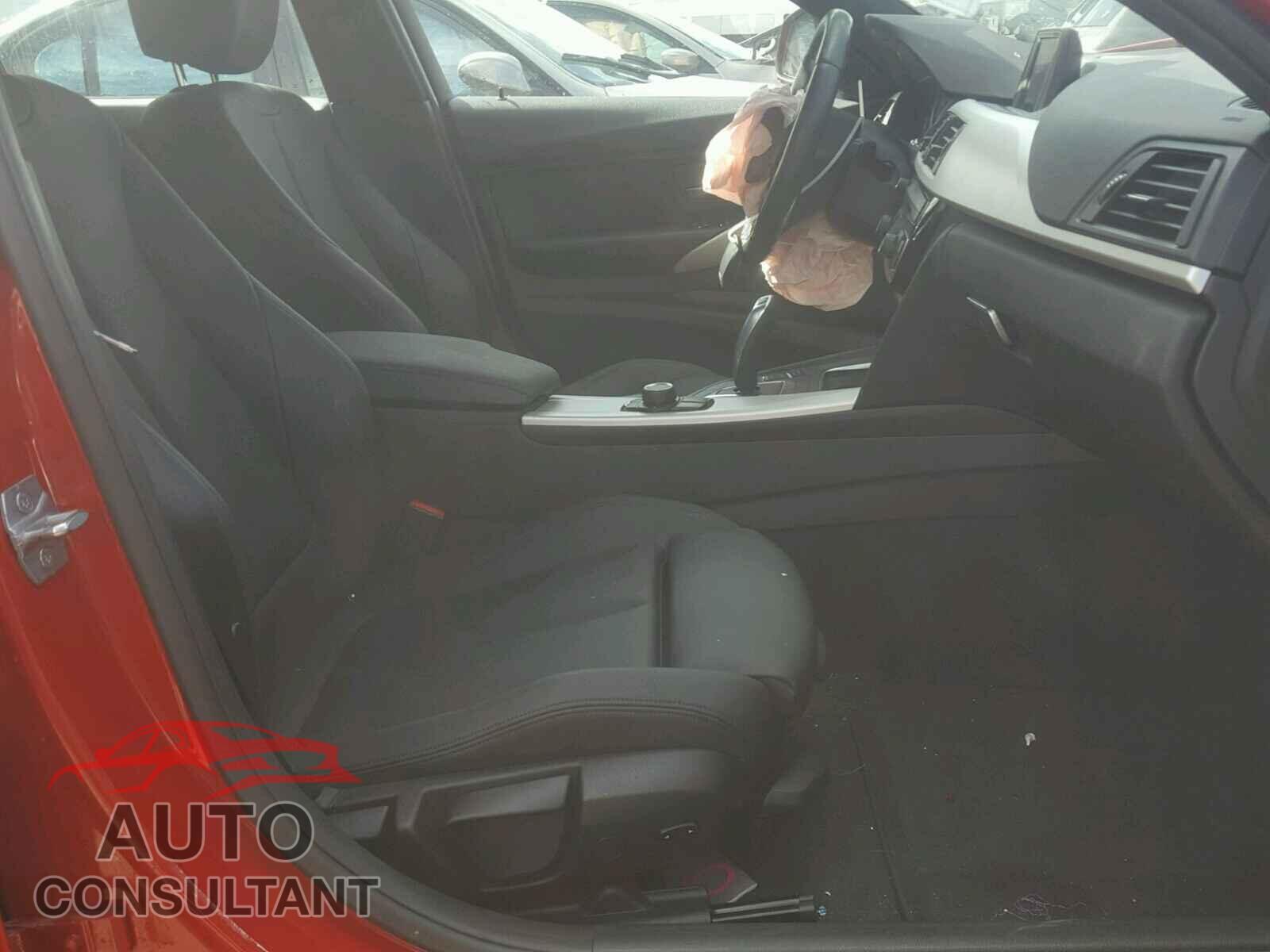 BMW 3 SERIES 2016 - WBA8E1G53GNU12371