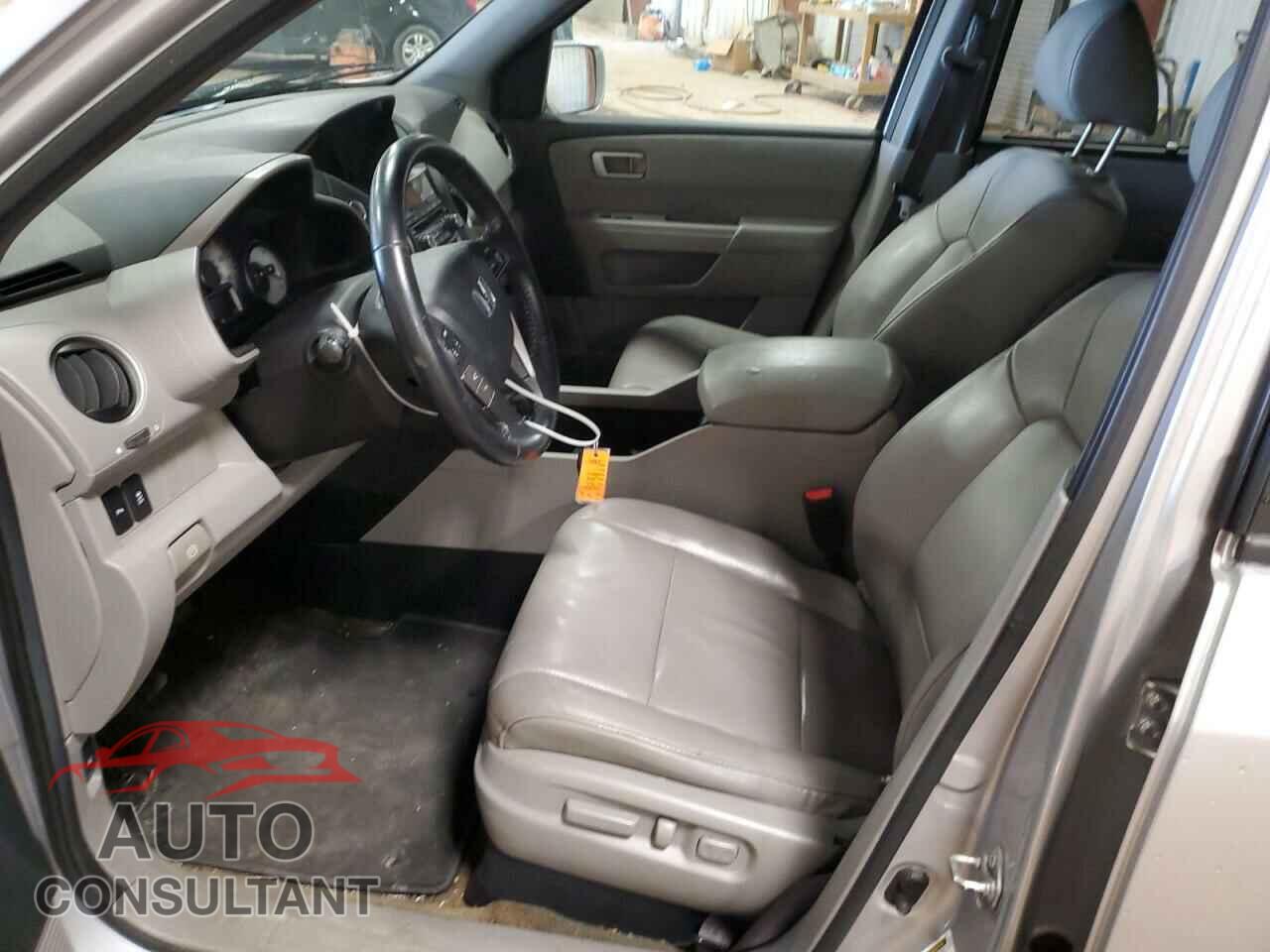 HONDA PILOT 2013 - 5FNYF4H90DB077664