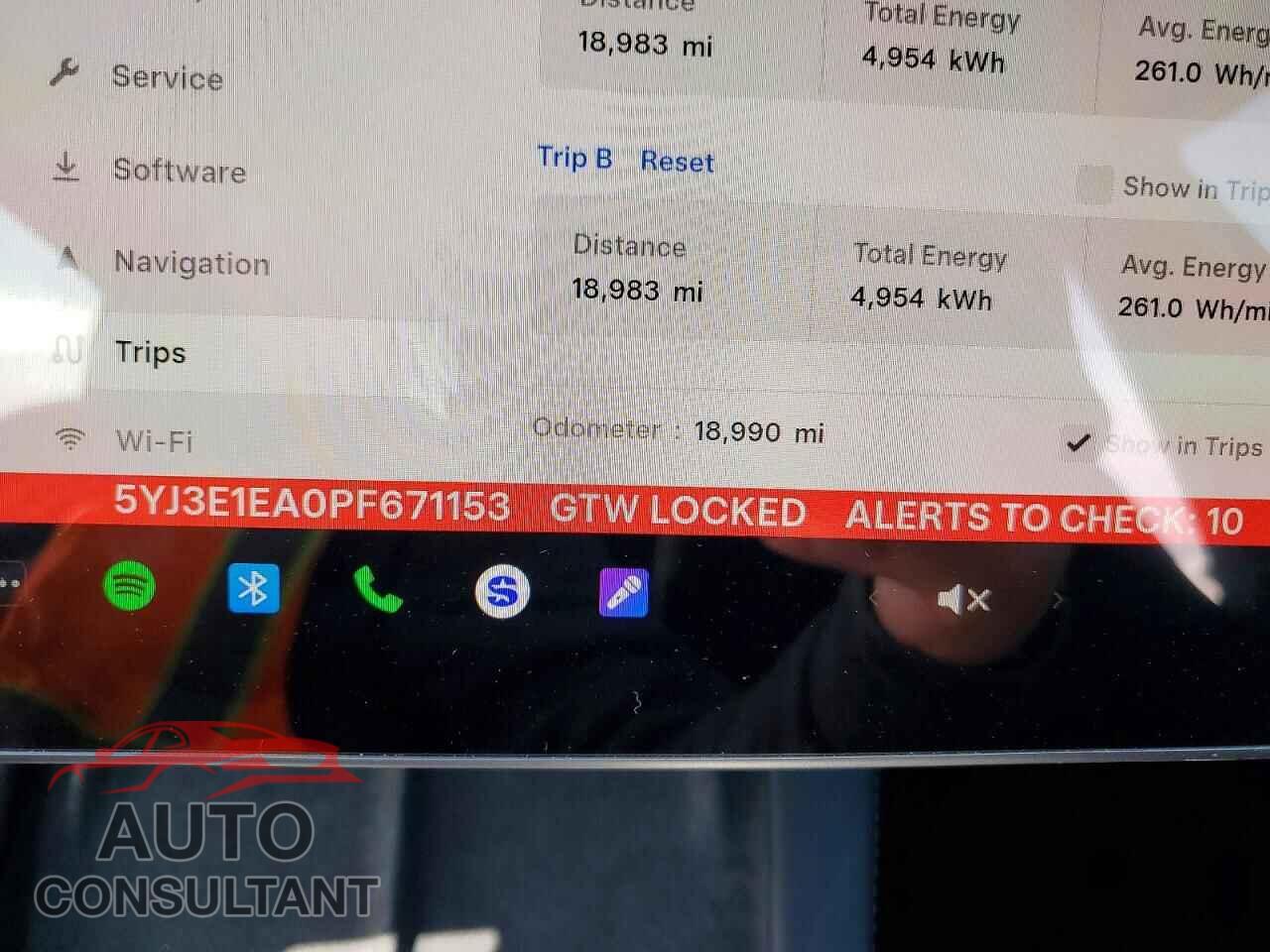 TESLA MODEL 3 2023 - 5YJ3E1EA0PF671153