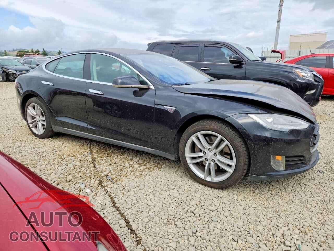 TESLA MODEL S 2014 - 5YJSA1H14EFP44685