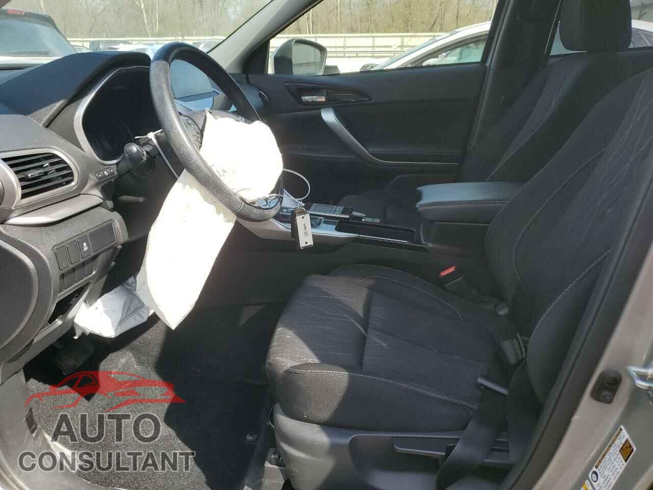 MITSUBISHI ECLIPSE 2018 - JA4AT5AA4JZ061293