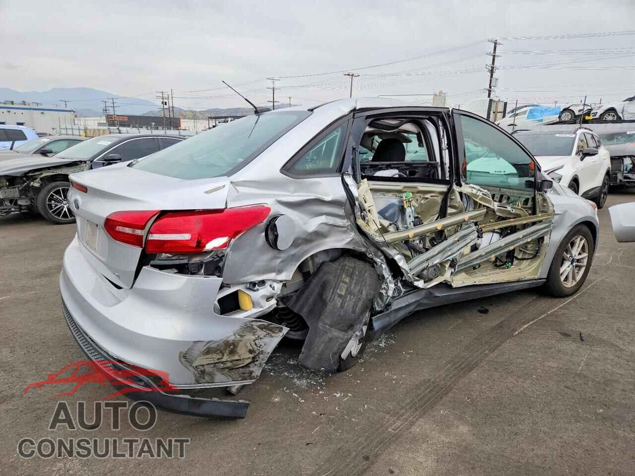 FORD FOCUS 2017 - 1FADP3F26HL296052