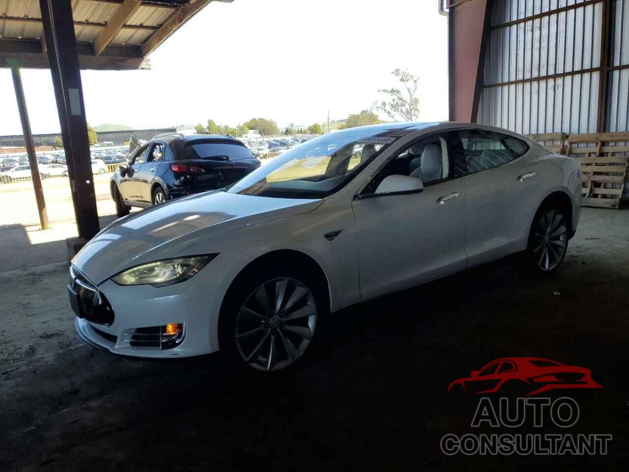 TESLA MODEL S 2013 - 5YJSA1CN0DFP09831