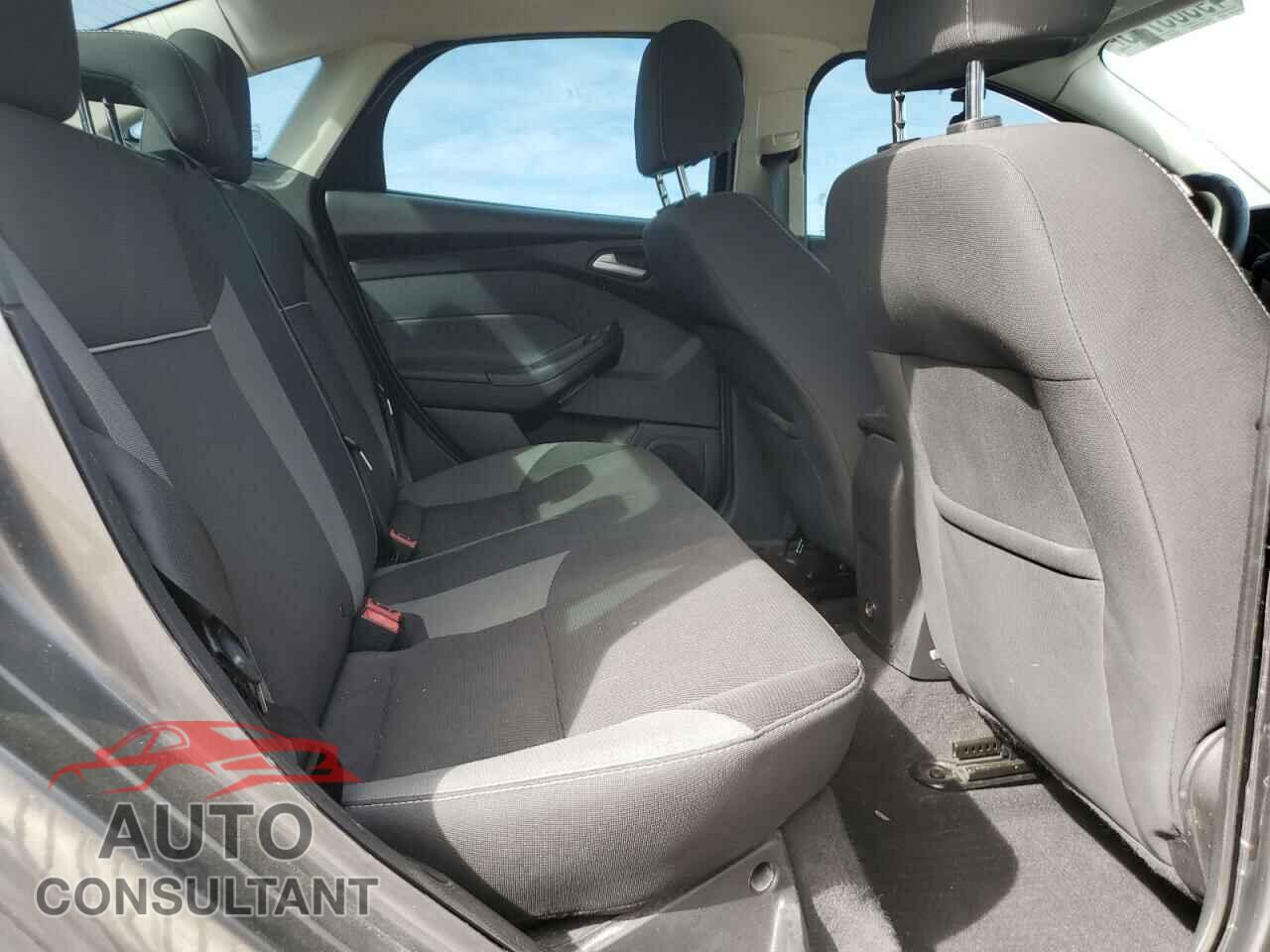 FORD FOCUS 2014 - 1FADP3F27EL460727