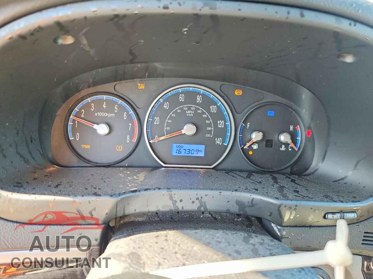 HYUNDAI SANTA FE 2009 - 5NMSG13D09H300062
